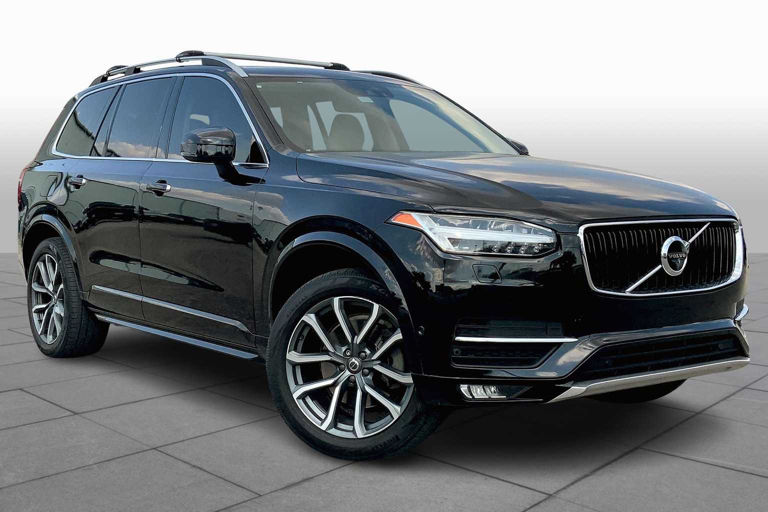 2017 Volvo XC90 Momentum photo 2