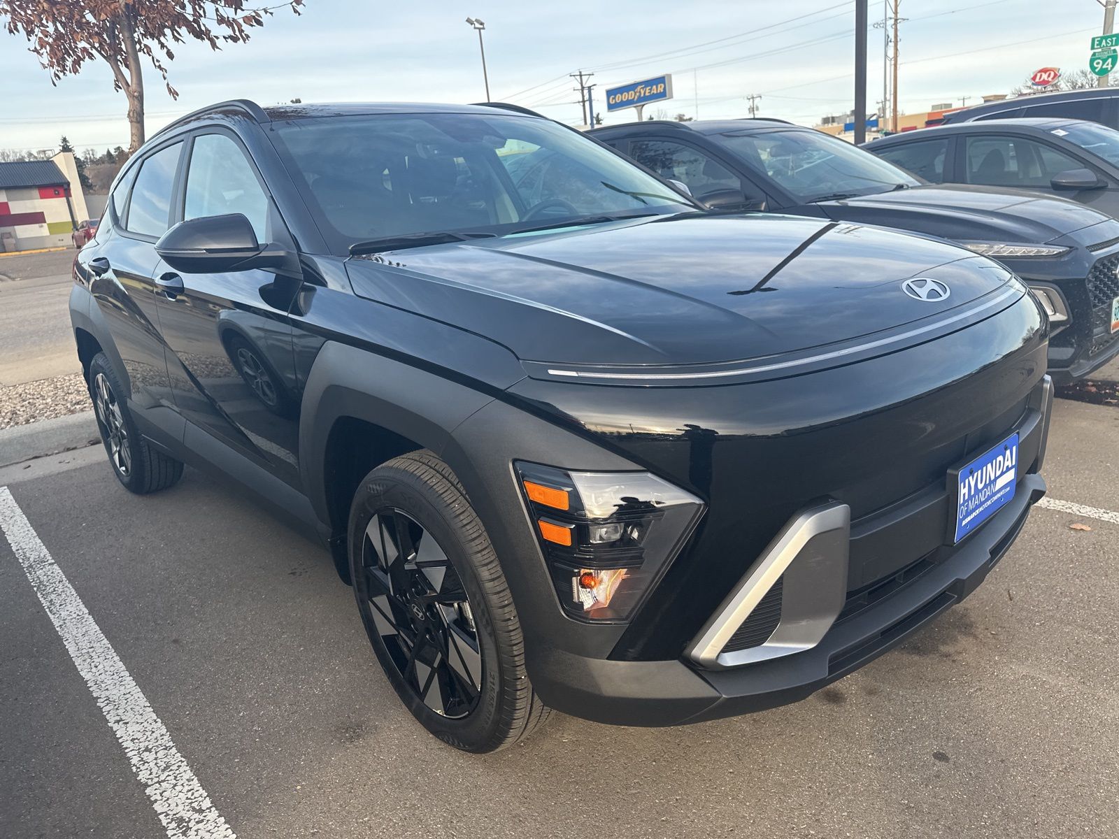 2025 Hyundai Kona SEL photo 3