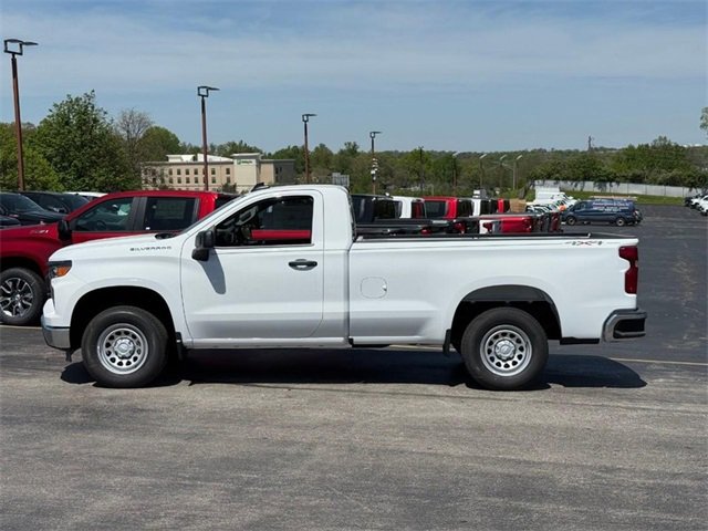2025 Chevrolet Silverado 1500 photo 2