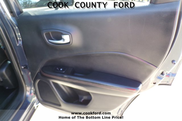 2018 Jeep Compass Limited photo 12