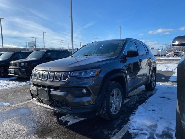 2022 Jeep Compass Latitude's photo