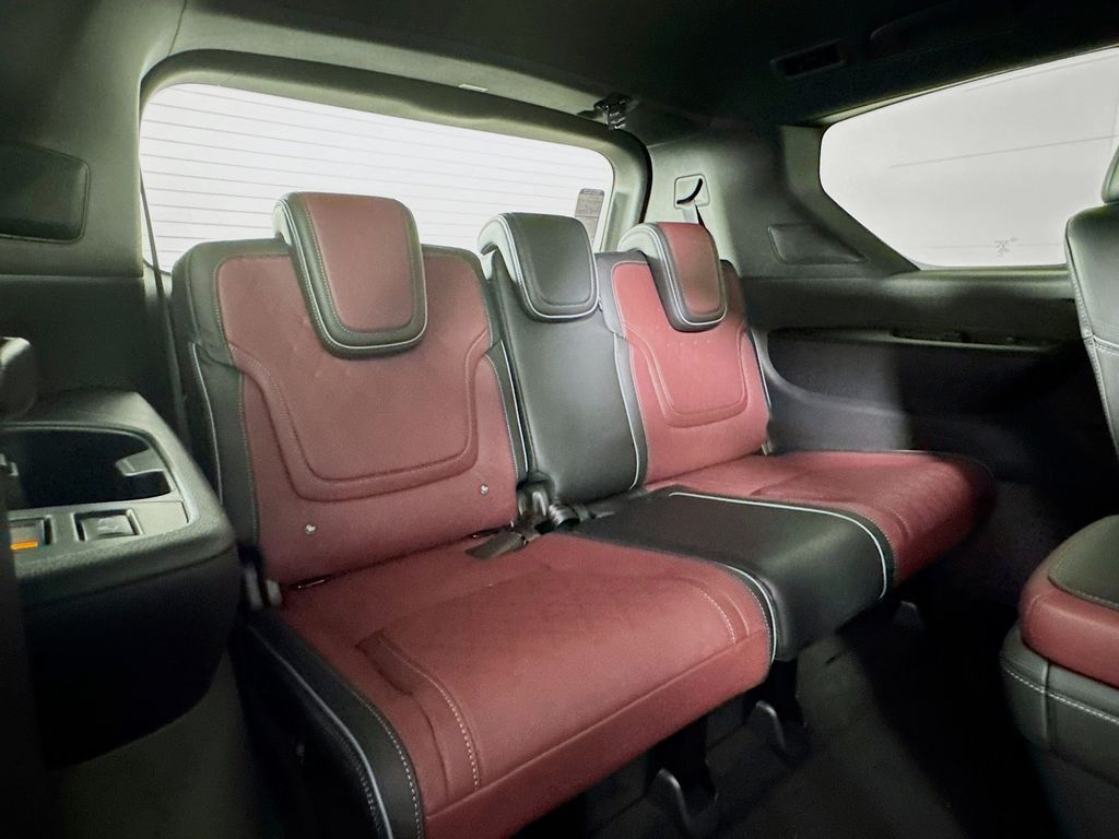 2026 Infiniti QX80 photo 29
