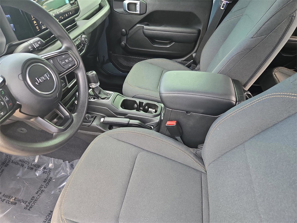 2024 Jeep Gladiator Sport photo 18