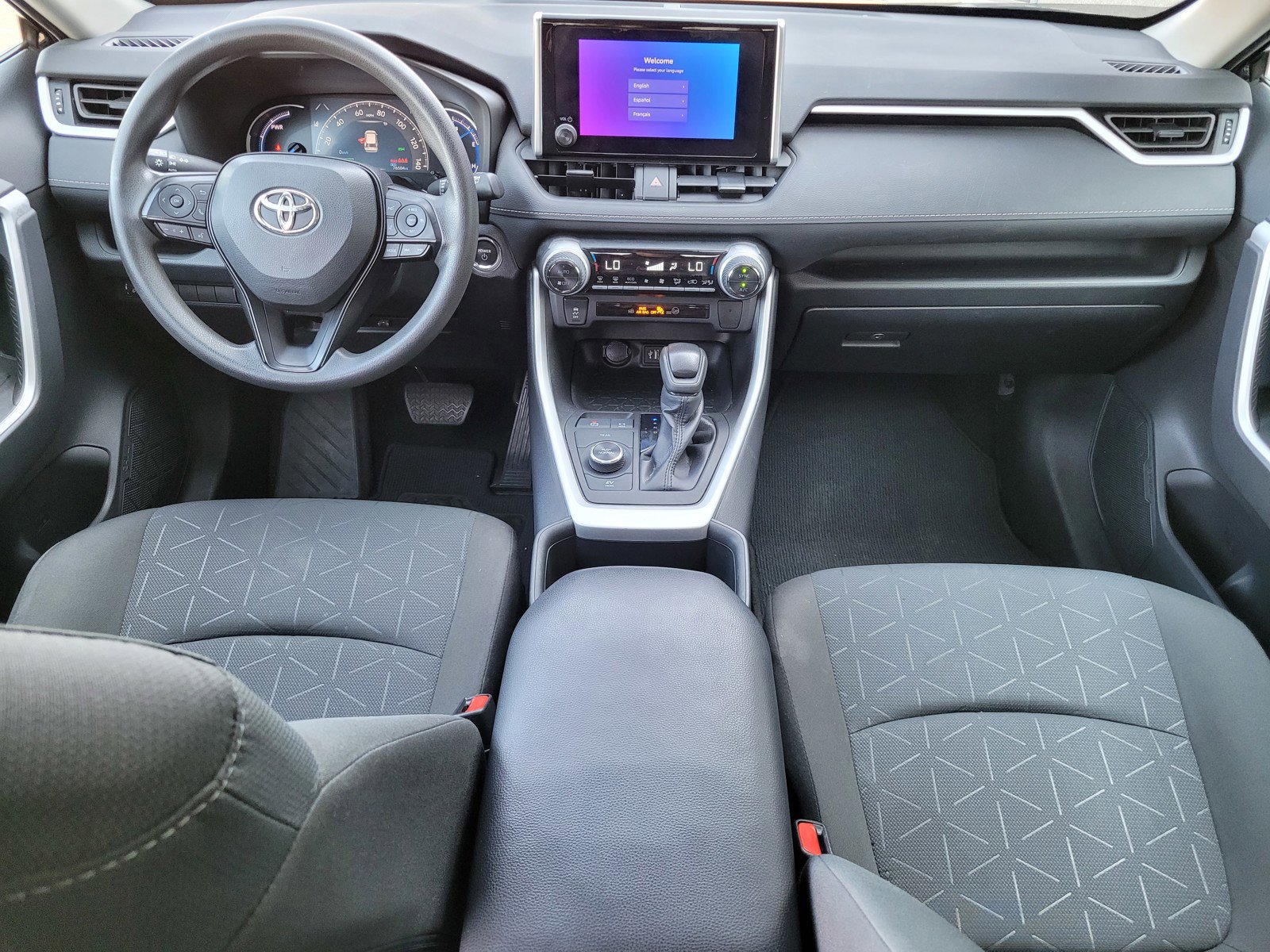 2023 Toyota RAV4 Hybrid XLE photo 11
