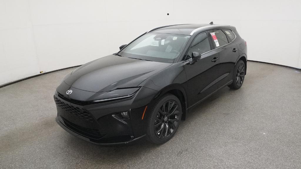 2025 Toyota Crown Signia Limited's photo