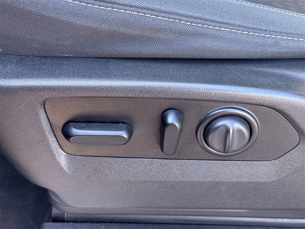 2020 Chevrolet Silverado 1500 photo 16