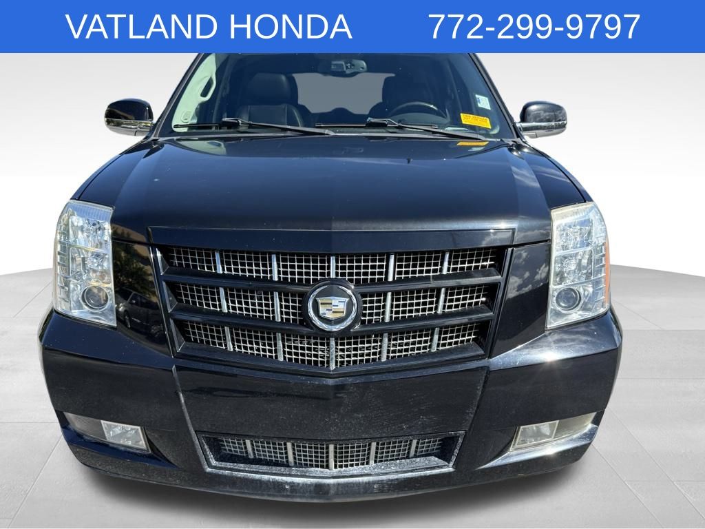 2012 Cadillac Escalade Premium photo 2