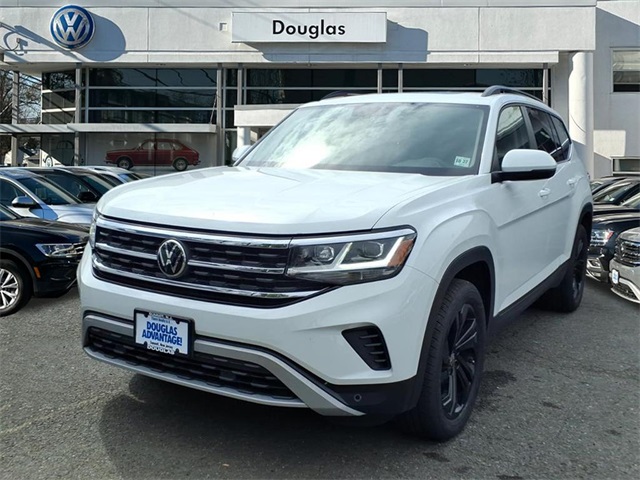 2022 Volkswagen Atlas SE w/Tech's photo
