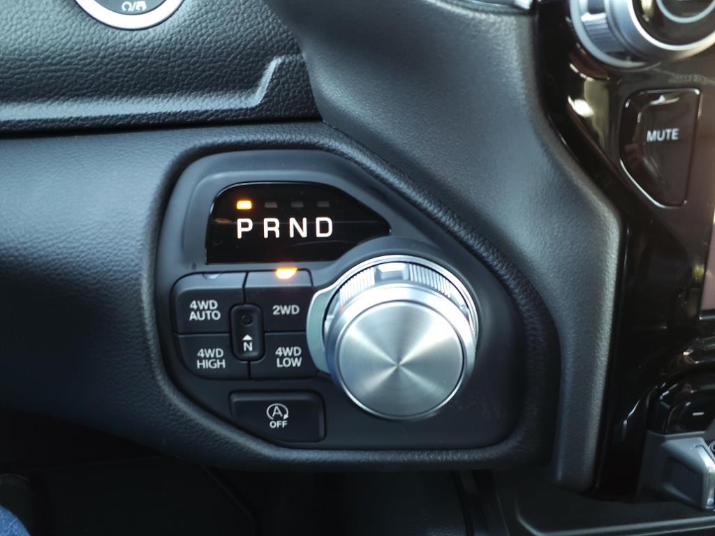 2025 Ram 1500 Laramie photo 11