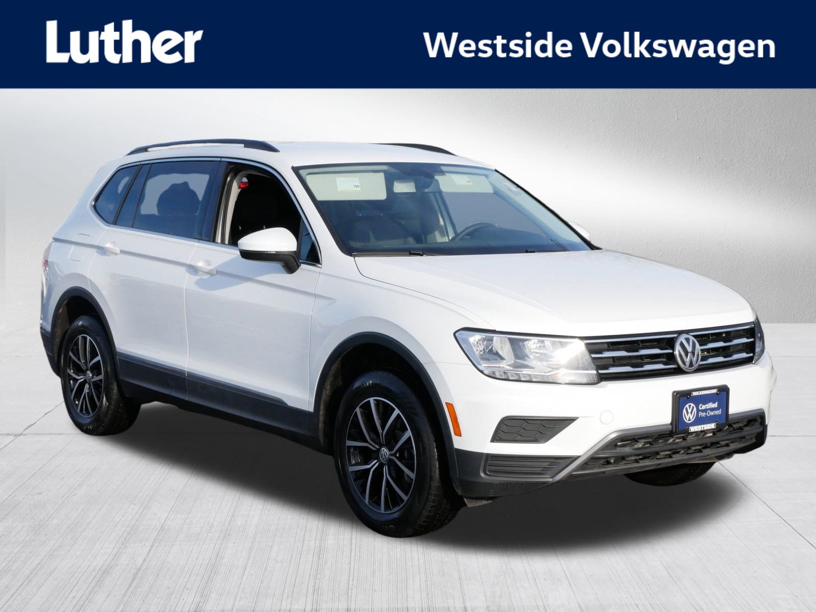 2021 Volkswagen Tiguan SE's photo