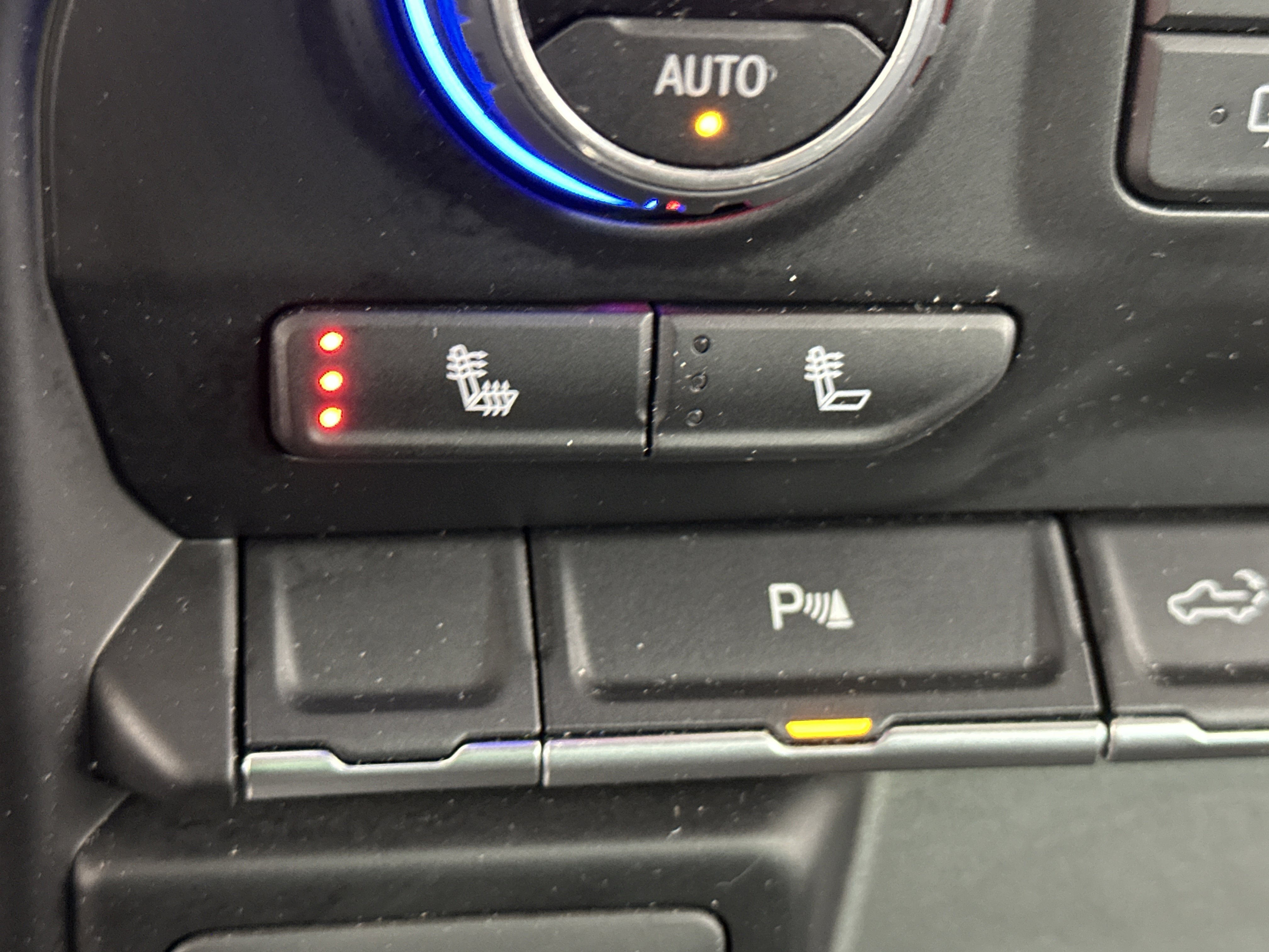 2022 Chevrolet Silverado 1500 RST photo 3