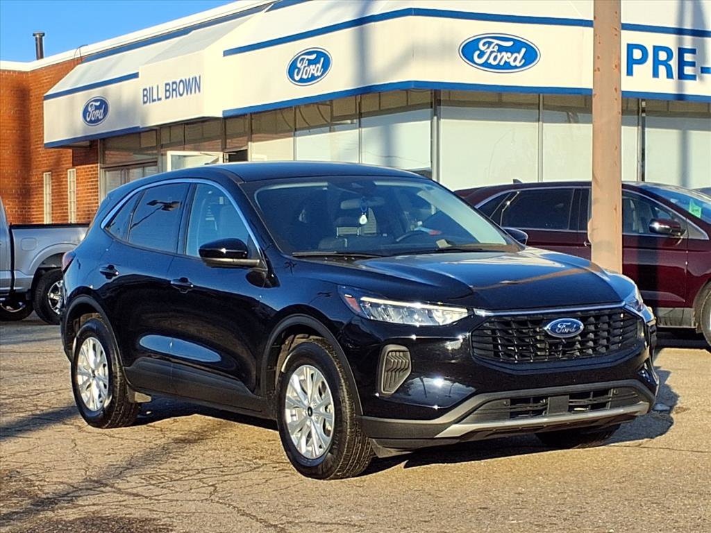 2023 Ford Escape Active's photo