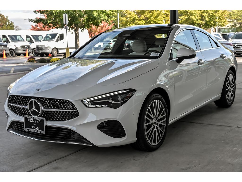 2025 Mercedes Benz CLA 250 4MATIC photo 3