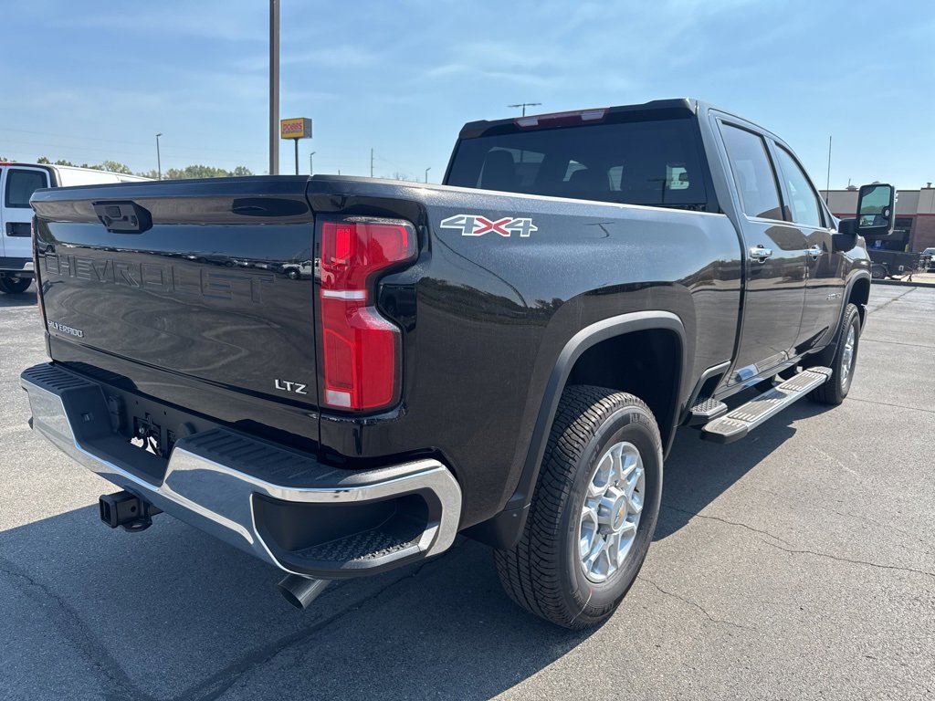 2026 Chevrolet Silverado 2500HD LTZ photo 3