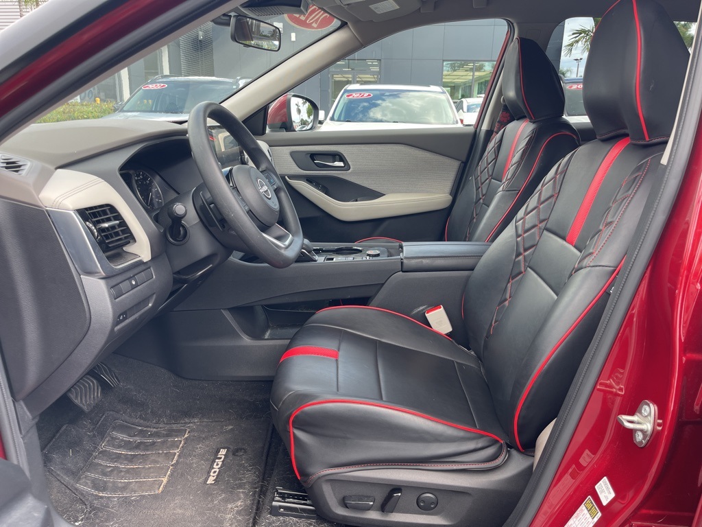 2022 Nissan Rogue SV photo 8