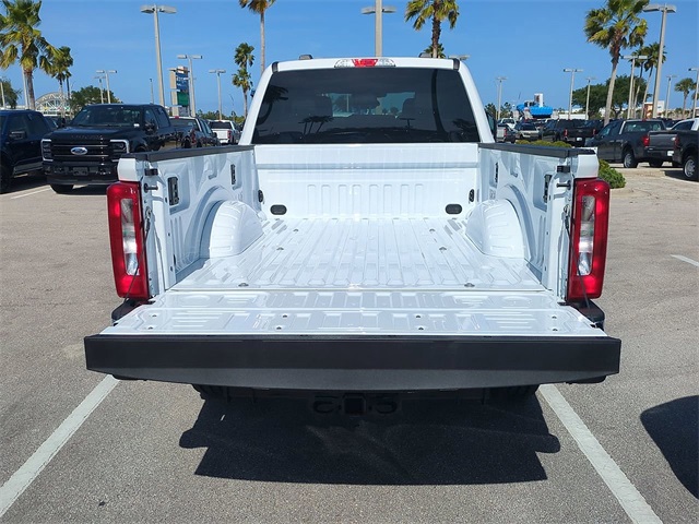 2025 Ford F-250 XLT photo 12