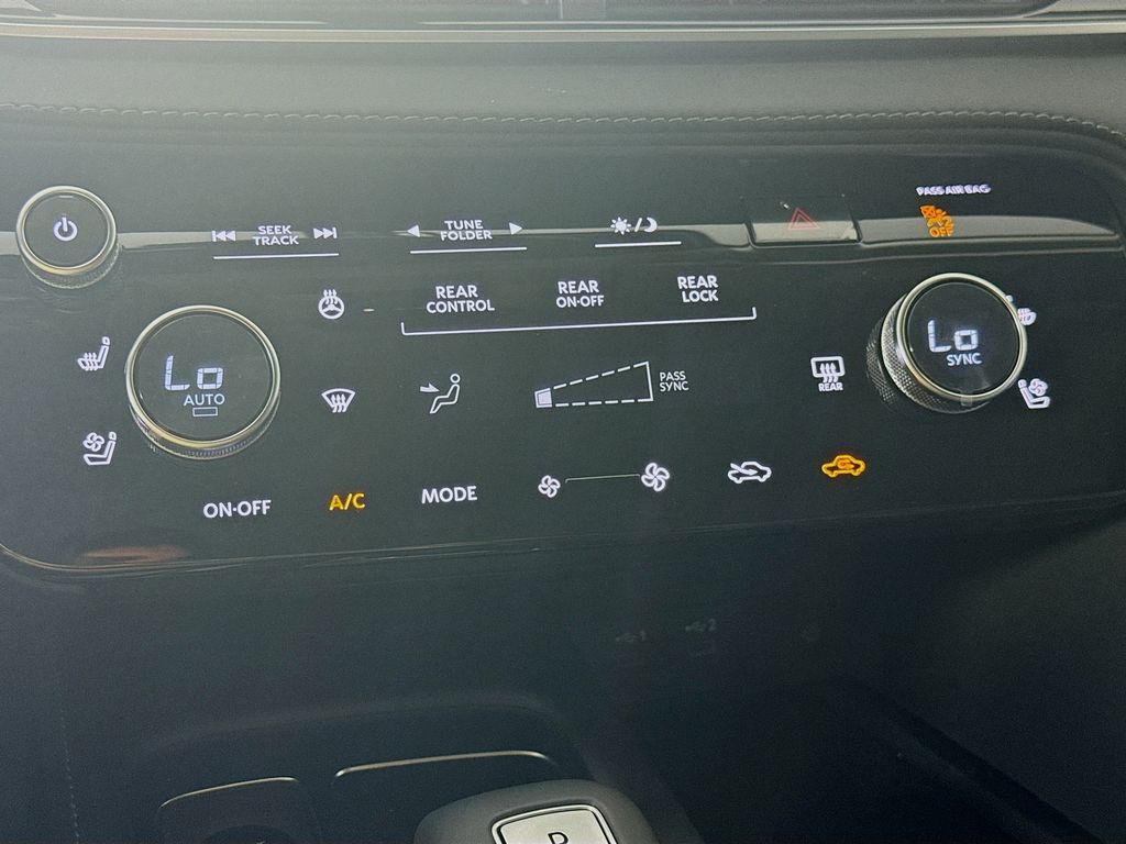2026 Infiniti QX60 Luxe photo 15