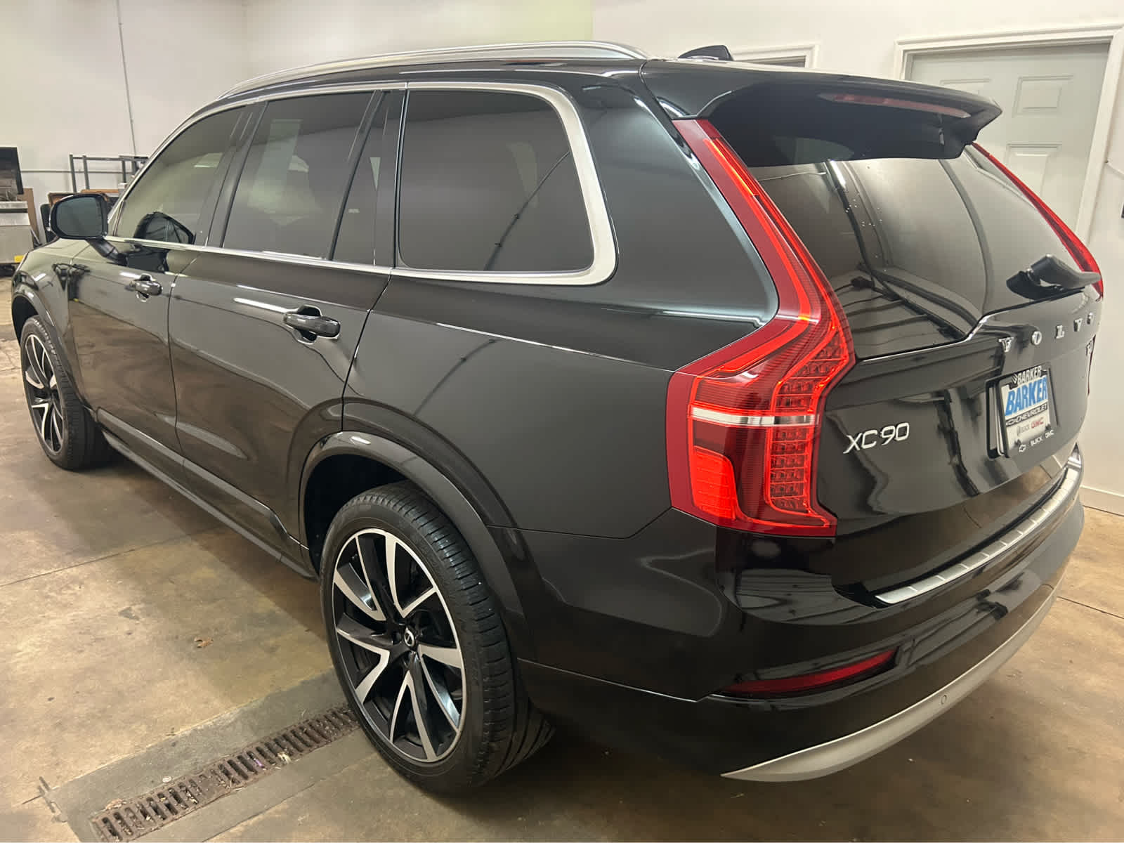 2022 Volvo XC90 Momentum photo 4