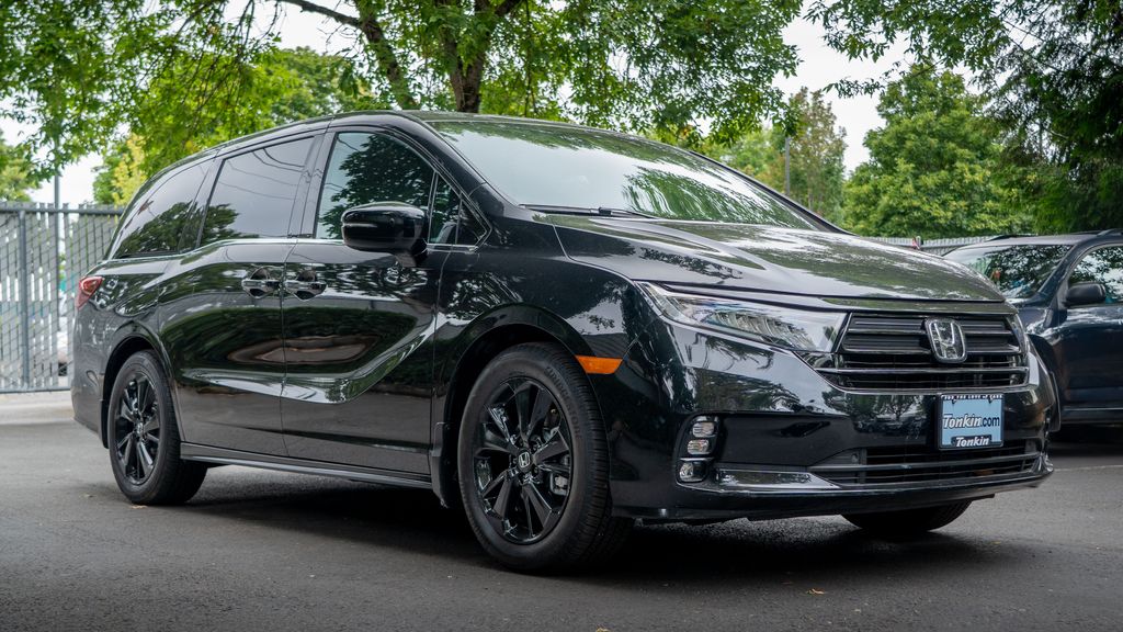 2023 Honda Odyssey Sport photo 4