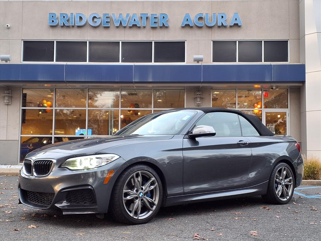 2015 BMW 2 Series M235i's photo