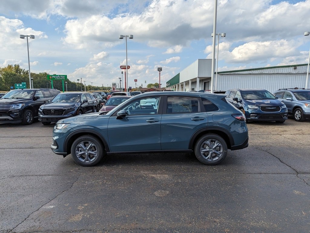 2026 Honda HR-V LX photo 2