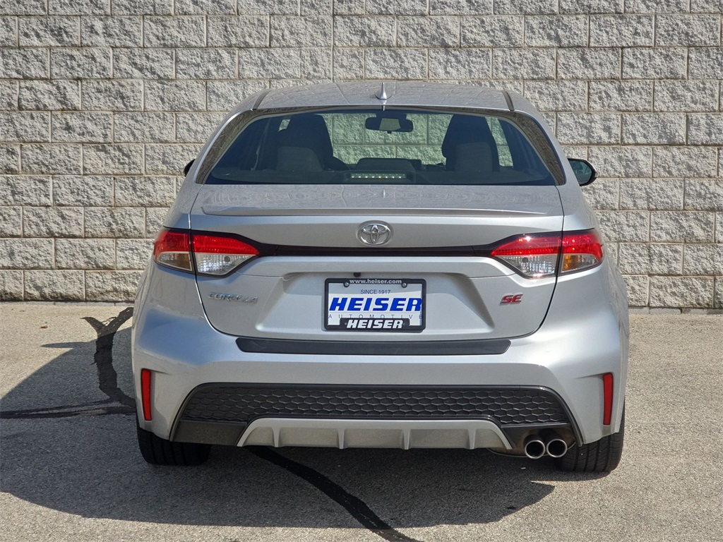 2022 Toyota Corolla SE photo 12