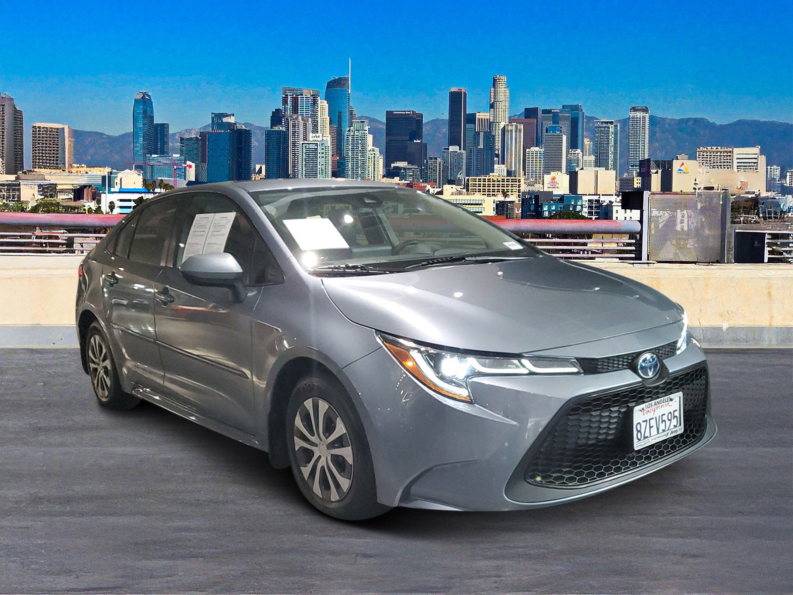 2022 Toyota Corolla Hybrid LE photo 3