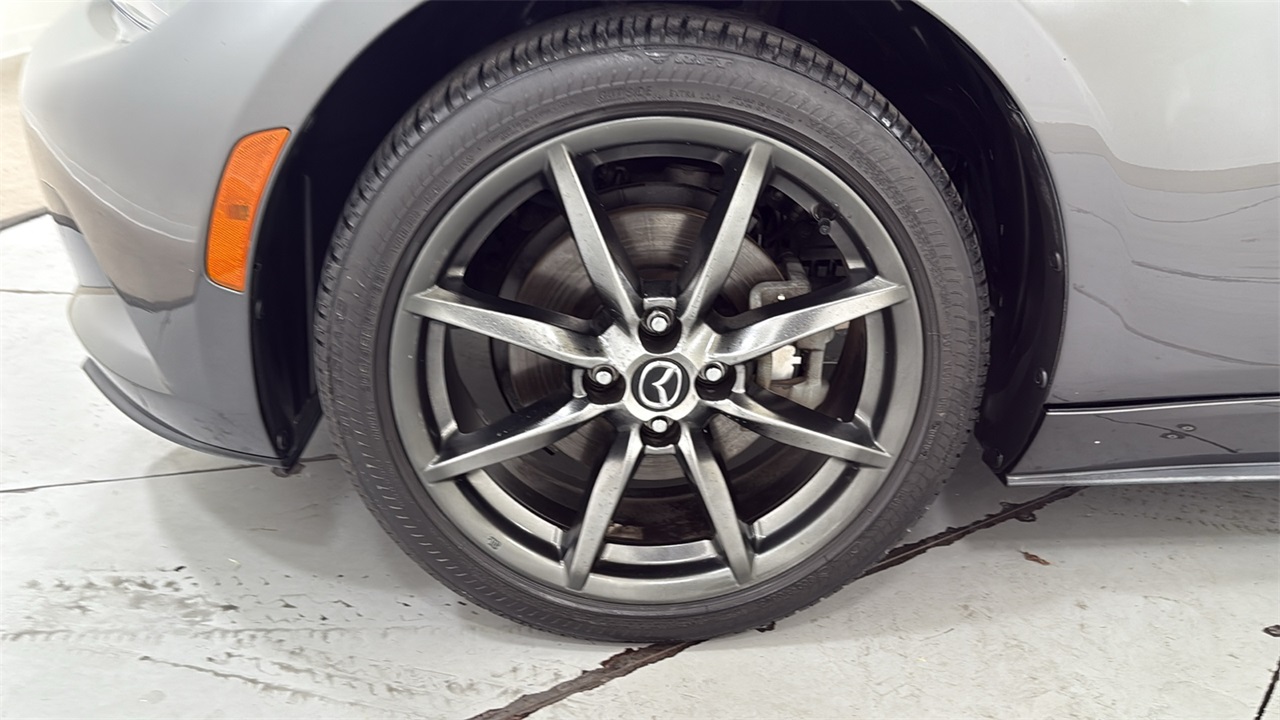 2017 Mazda MX-5 Miata RF Miata Grand Touring photo 21