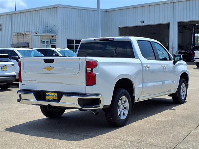 2025 Chevrolet Silverado 1500 LT photo 2