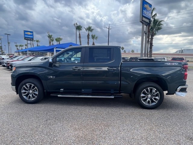 2026 Chevrolet Silverado 1500 LT photo 4