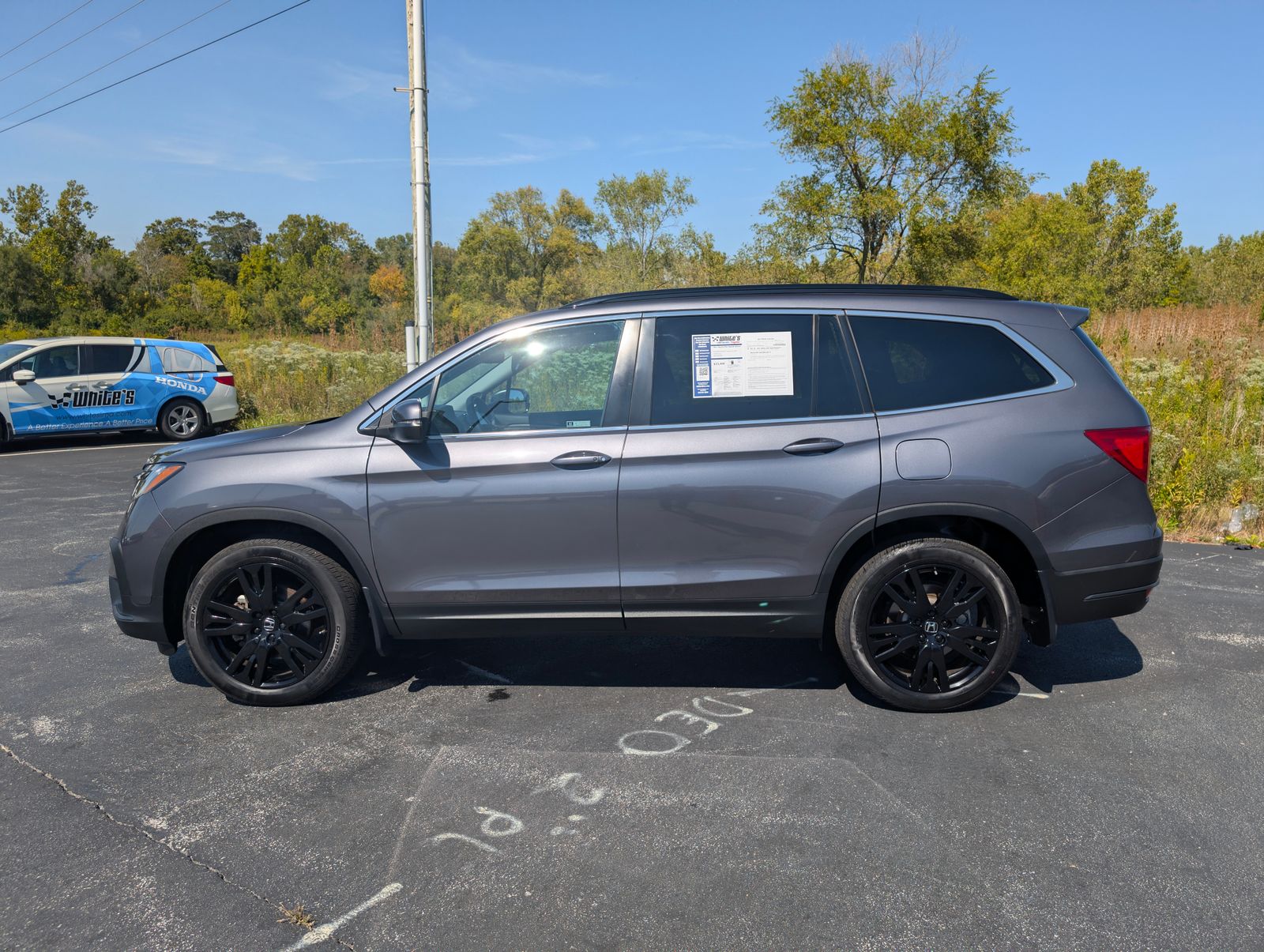 2022 Honda Pilot Special Edition photo 2
