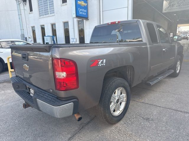 2011 Chevrolet Silverado 1500 LT photo 7