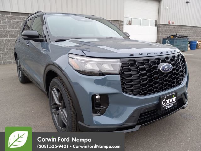 2026 Ford Explorer ST-LINE's photo