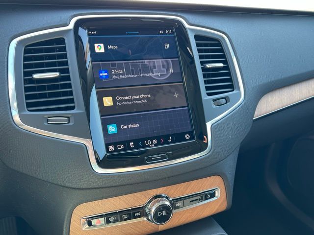 2025 Volvo XC90 T8 Core photo 12