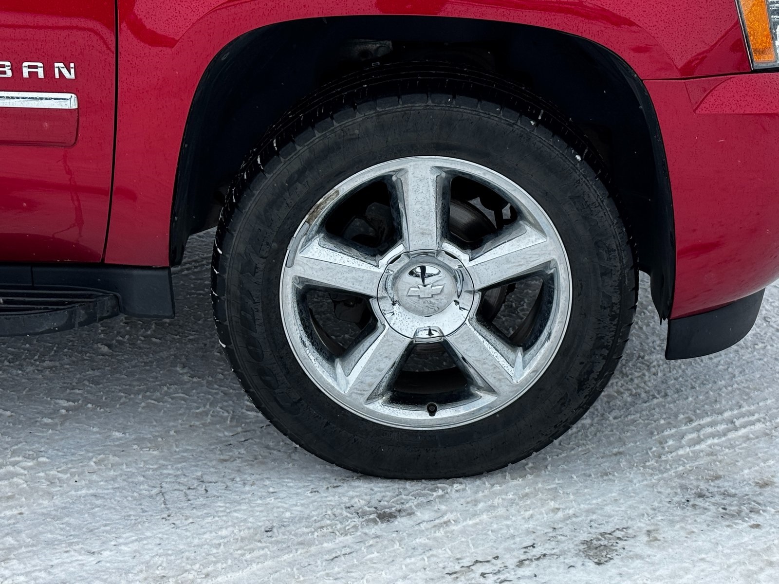 Used 2013 Chevrolet Suburban LTZ with VIN 1GNSKKE77DR259372 for sale in Luverne, Minnesota