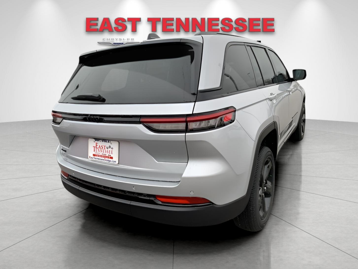 2025 Jeep Grand Cherokee Altitude X photo 3