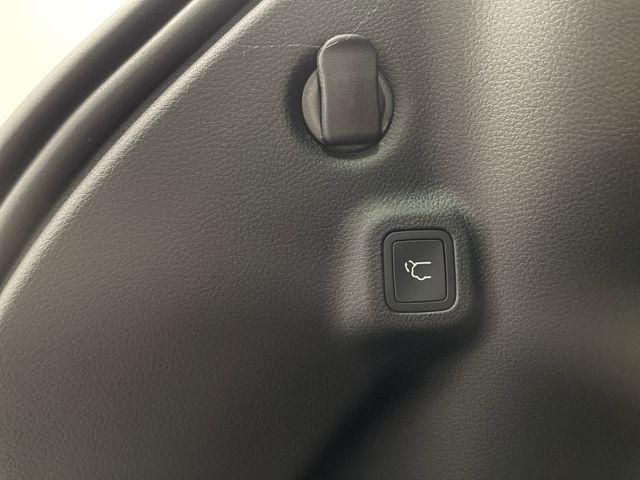 2025 Jeep Compass Latitude Altitude Special Edition photo 10