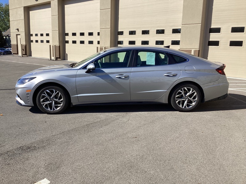 2023 Hyundai Sonata SEL photo 3