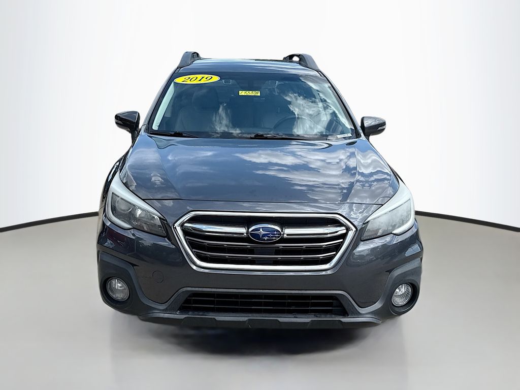 2019 Subaru Outback Limited photo 2