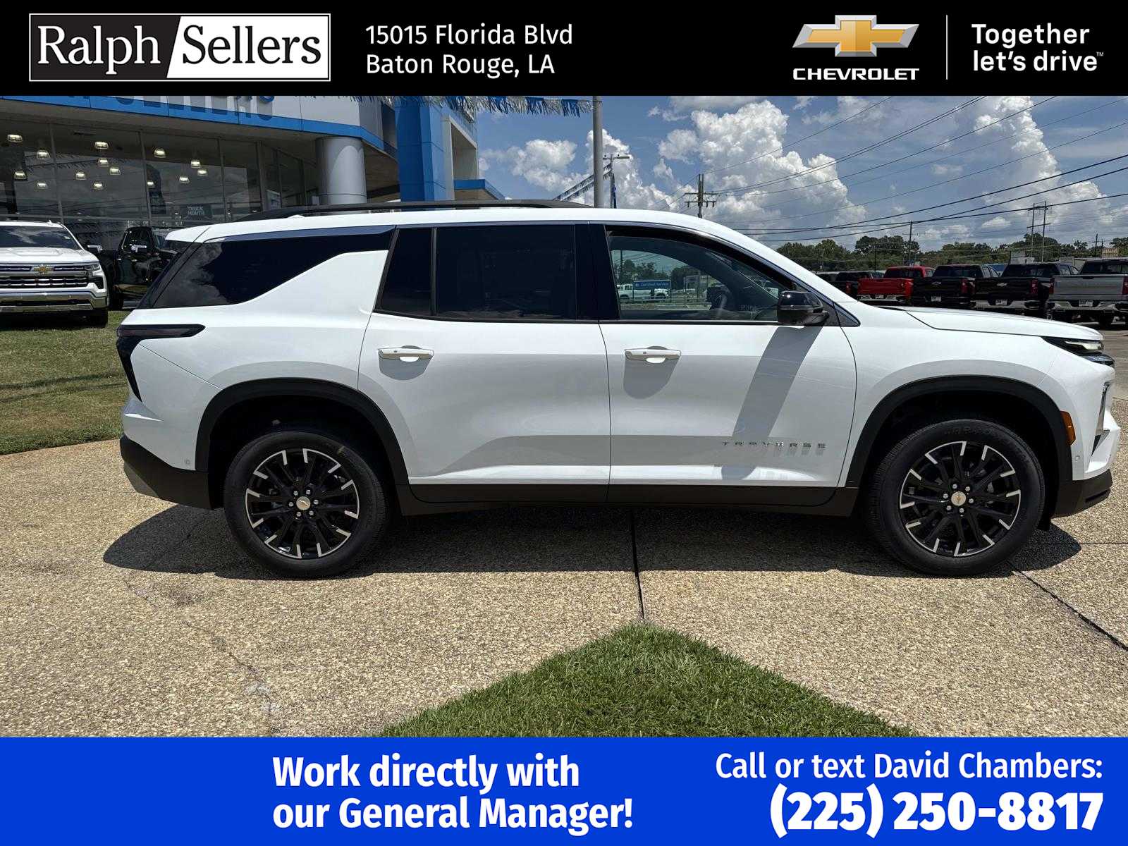 2026 Chevrolet Traverse photo 3
