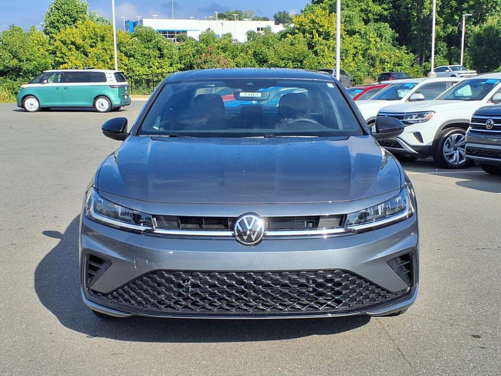 2025 Volkswagen Jetta Sport photo 2