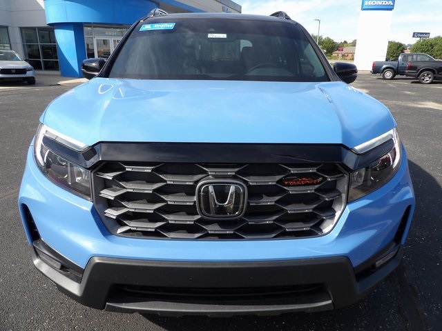 2024 Honda Passport TrailSport photo 2