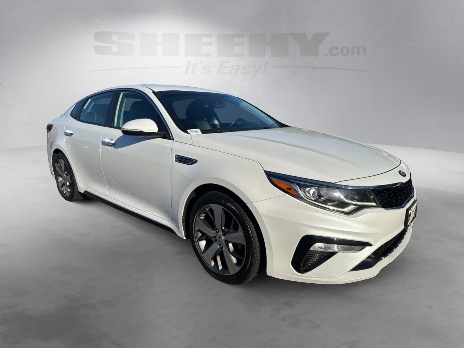 2020 Kia Optima S photo 2
