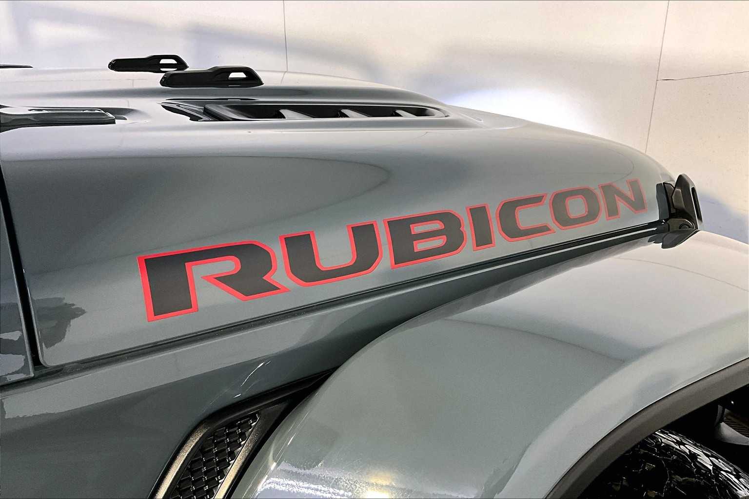 2024 Jeep Wrangler Rubicon X photo 30