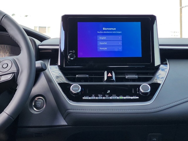 2025 Toyota Corolla SE photo 8