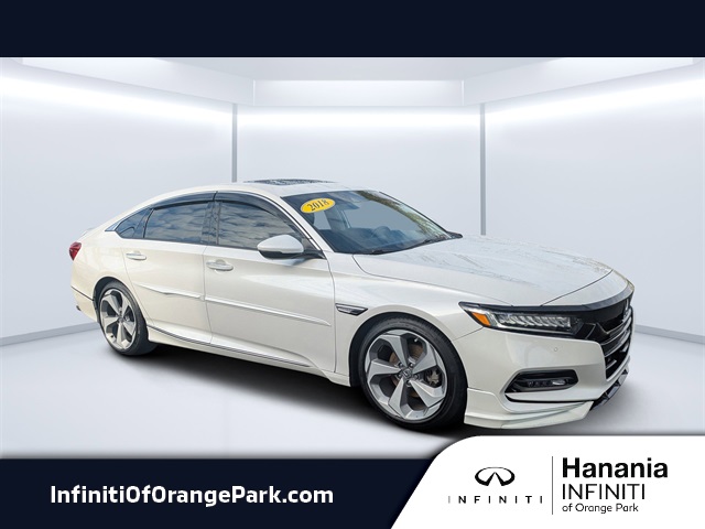 2018 Honda Accord Touring's photo