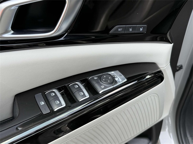 2024 Kia Carnival SX photo 24