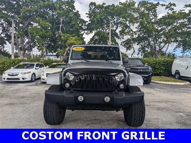 2014 Jeep Wrangler Sahara photo 2