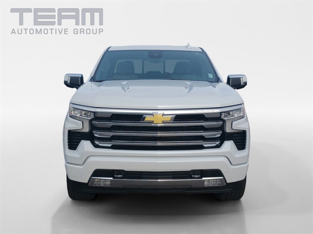 2026 Chevrolet Silverado 1500 High Country photo 2