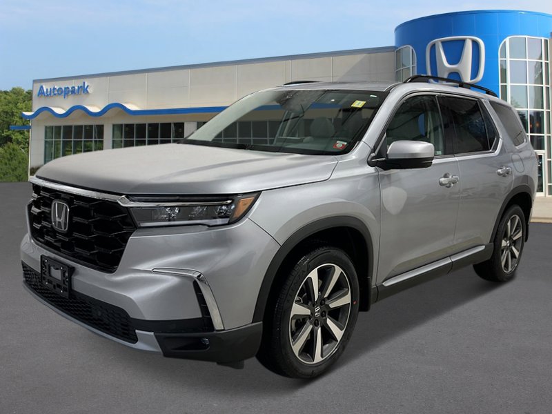 2025 Honda Pilot Touring's photo